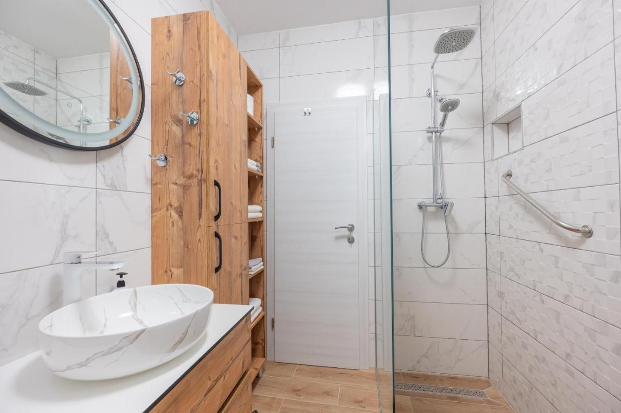Apartment Kiki Kaštel Štafilić Eksteriør billede